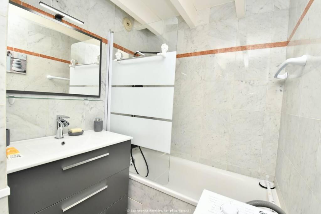 La Mezzanine Apt 5 Pers Classe 3 Etoiles, Royan- Centre 300 M Plage Foncillon Luaran gambar